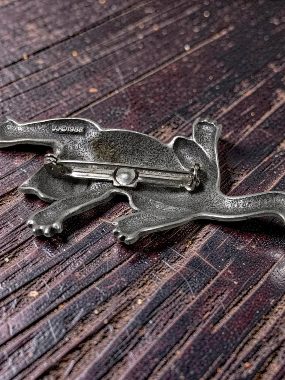 Vintage Signed JJ Jonette Pewter Climbing Cat Brooch/Pin